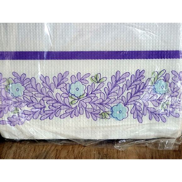 Vintage Crepe Paper Table Cover Umbrella Bluebird 54x102 Sealed NOS - Picture 2 of 5